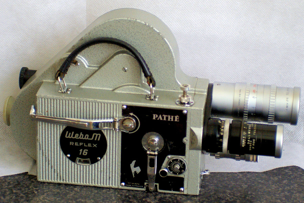Caméra Vintage PATHÉ WEBO A / 9.5 Mm - Pour Pièces (non Testée)